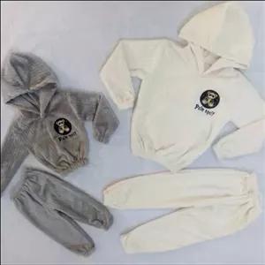 ست هودی شلوار پولیشی اسپرت شیری سایز 45