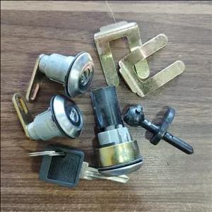 سوئیچ درب صندوق و درب های جانبی برند شرکتی دینا پارت بدون جعبه