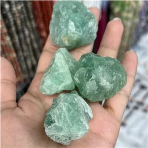 100 گرم سنگ راف فلورین سبز سنگ راف فلورین سبز 