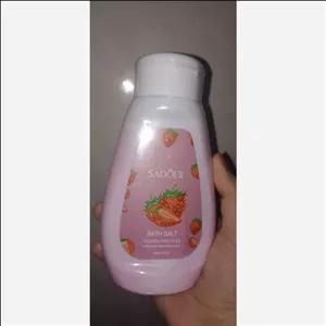 نمک بدن توت فرنگی و آلوئه ورا سادور