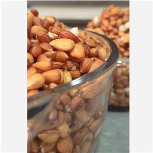 مغز بادام کوهی نمکی شیراز - شور ملایم - (1000گرمی)