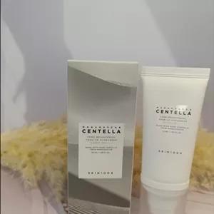 ضد آفتاب روشن کننده سنتلا اسکین 1004