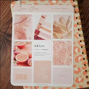 استیکر فانتزی با طرح های ملیح و زیبای صورتی 