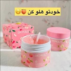 اسکراب هلو بیوآکوا (پاکسازی کامل پوست و لایه برداری بافت مرده پوست ) 