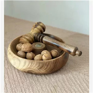 گردو شکن چوبی 
