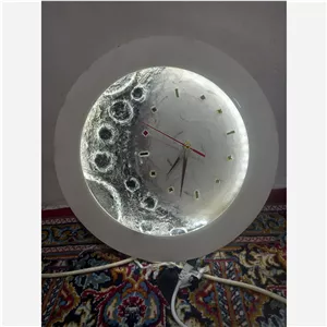 ساعت ماه رزینی