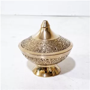قندان برنجی هندی با طرح طاووس با قطر 9 سانت قندان برنز هندی ظروف برنجی ظروف پذیرایی مناسب استفاده دائم و قابل شستشو