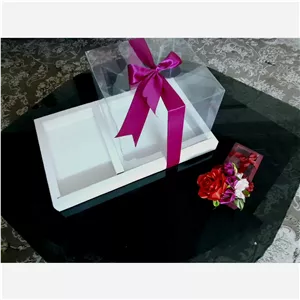 جعبه گل و شیرینی 