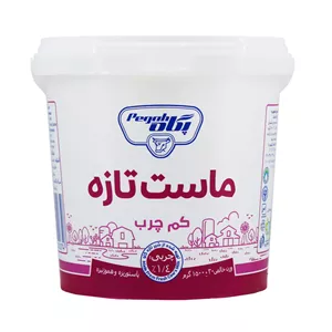 ماست کم چرب پگاه 1500 گرم 6260007454914