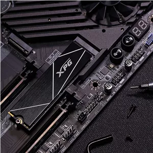 اس اس دی اینترنال ایکس پی جی مدل GAMMIX S70 BLADE ظرفیت 1 ترابایت SNX