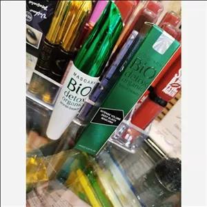 ریمل ضد اب بیو سبز