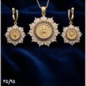 نمیست ورساچه نقره با عیار 925 با سه مرحله آبکاری طلازرد 