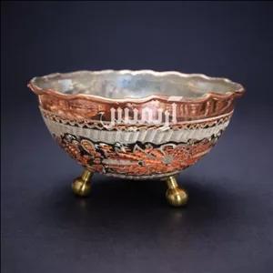 پیاله مسی سه پایه نقره کوب