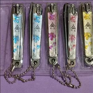 ناخن گیر زیبا رنگ متنوع قیمت عدد