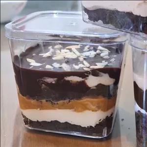 جار کیک اسنیکرز 180گرمی با کارامل و شکلات 