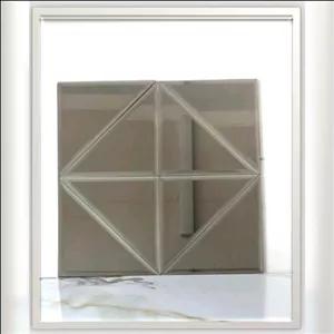 تایل آینه ای مثلثی کد T2003،ابعاد30در30 cm پشت چسبدار کاملآ نسوز و ضدآب (پس کرایه)