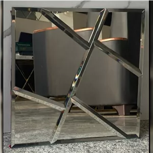 تایل آینه ای شکسته سفید کد T5001 ابعاد30در30 پشت چسبدار (پسکرایه)