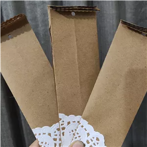 پاکت کرافت با تزیین کاغذ گیپوری سایز متوسط