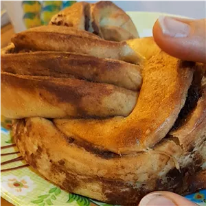 نان رولی کشمشی 