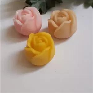 شمع دست ساز طرح غنچه کوچک رز