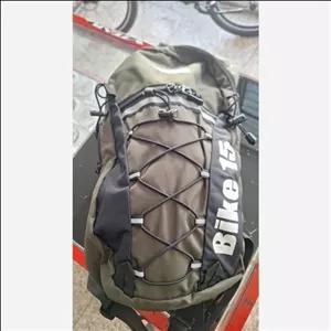 کوله پشتی دوچرخه سواری