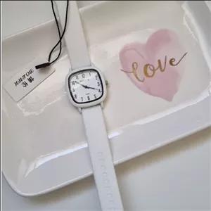 ساعت مچی دخترانه بولون بند سیلیکونی سفید 