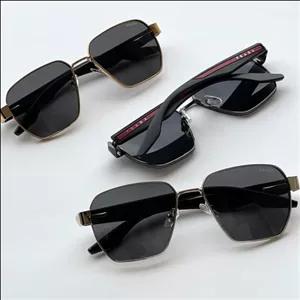 عینک آفتابی مردانه و زنانه چند ضلعی پرادا