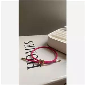 دستبند هرمس ترند زنگ سرخابی