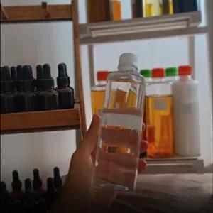 گلیسیرین گیاهی 100٪ خالص | مرطوب‌کننده عمقی پوست و مو | درمان خشکی و ترک پوست | خرید مستقیم