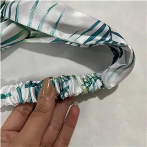 هدبند زنانه مدل ساتن ابریشم طرح هاوایی NXJ