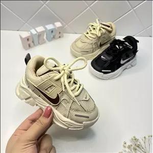 کتونی بچگانه نایک v2k