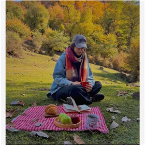 زیرسفره ای چهار خونه قرمز