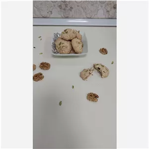 شیرینی پفکی گردویی خونگی ( هزینه ارسال به عهده ی مشتری میباشد ) 