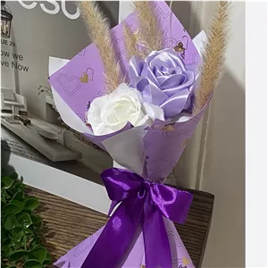 دسته گل اقتصادی و شیک سفارشی مناسب هدیه
