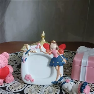 قاب فرشته ،گیفت دختر