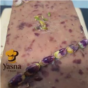 کالباس گوشت خانگی پسته ای وزن 500 گرم
