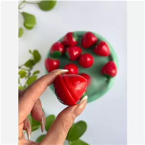 بالم لب توت فرنگی مجیک 