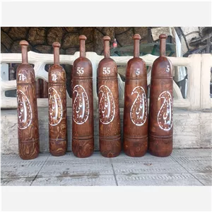 میل باستانی ،زورخانه ای جفت هشت کیلویی (چنار)