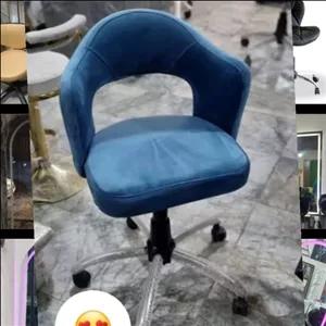 صندلی میکاپ شیک و زیبا و بادوام،ارسال رایگان نیست هزینه ارسال به صورت پسکرایه 