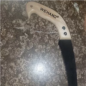 اره سامورایی مارکWE HAND  چهارده اینچ  35سانتی متر جنس اعلا ساخت هند باغلاف  متریال قوی جنس ضمانتی میباشد 