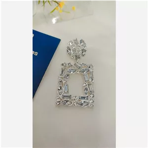 گوشواره دخترانه طرح جواهری آویز سیلور