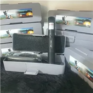 لیزر پوینتر اسمال سان برند اصلی سری حرارتی و دوربرد 12 کیلومتری با کیفیت درجه یک همراه با کیف سبز(کد23)