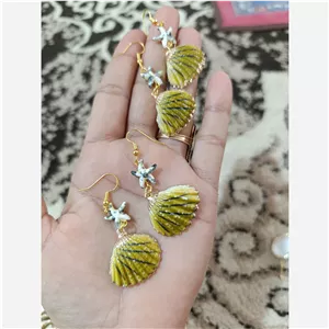 گوشواره آویز طرح صدف و ستاره دریایی