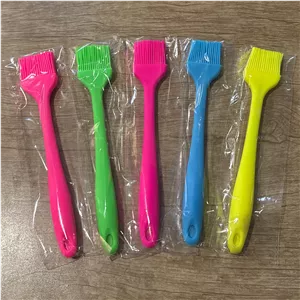 فرچه سیلیکونی،طول 25،ابعاد فرچه 5 در 5،قیمت یک عدد میباشد