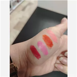 رژگونه استیکی