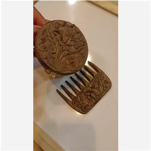 آینه و شانه منبت شده
