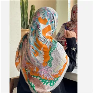روسری نخ پنبه سیا اسکاارف