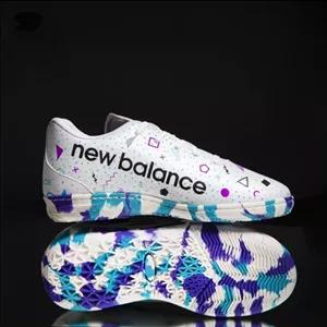 کتونی فوتسال داخل سالن  پسرانه طرح نیو بالانس کیفیت عالی سایزبندی 40 تا 35