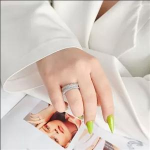 انگشتر نقره زنانه پرنس  تمام نقره عیار 925 با روکش قوی طلا سفید عین طلا (پس کرایه) 