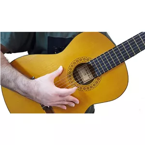 گیتار c70 طرح yamaha  همراه با کیف ضدضربه و پیک(مضراب) و با ارسال فوری